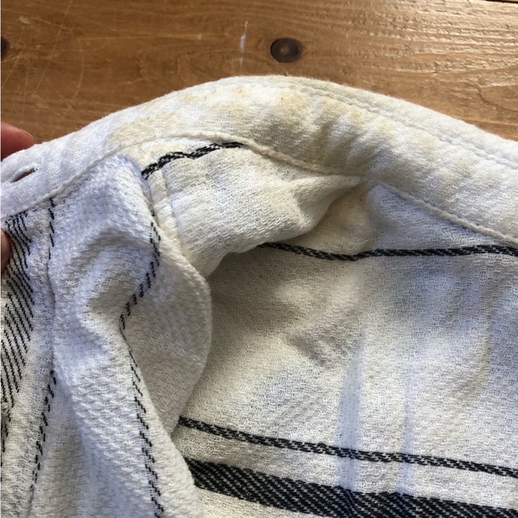 Flow-ie long sleeved white wig black strip shirt from billabong - Picture 4 of 4